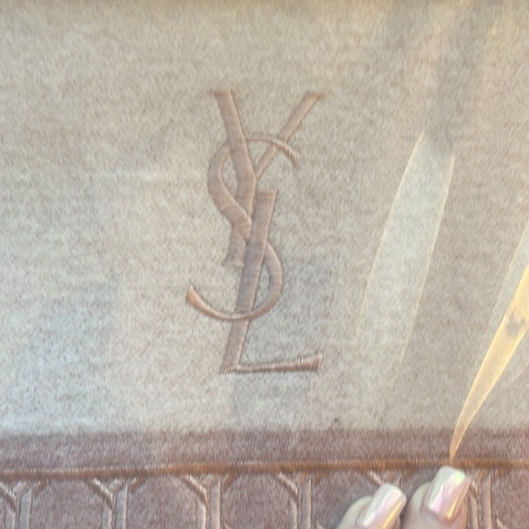 NEW YSL wool blanket - Picture 4 of 8